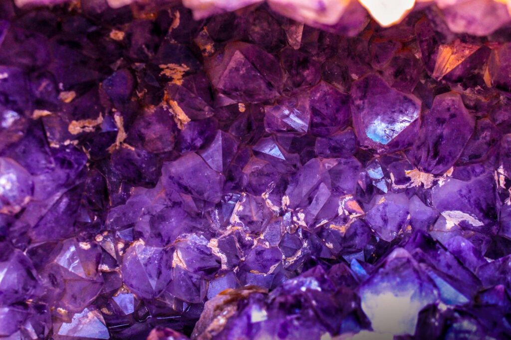 Crystal. Magic Gold. Vibes. Golden. Gems tones. Natural. Jewelry. Crystal go free direct links