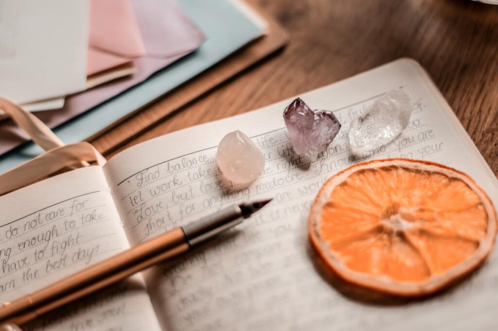 Crystal. Magic Gold. Vibes. Golden. Gems tones. Natural. Jewelry. Crystal go free direct links